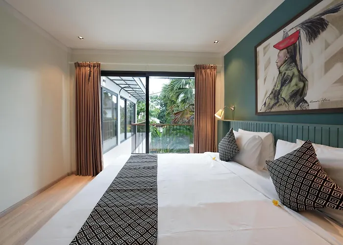 Cora Walk To Double Six Villa Seminyak